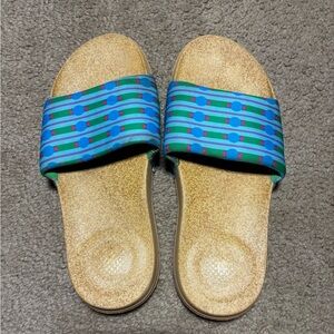 Fitflop X Yinka Ilori slip on sandals women’s size US 9 EU 41